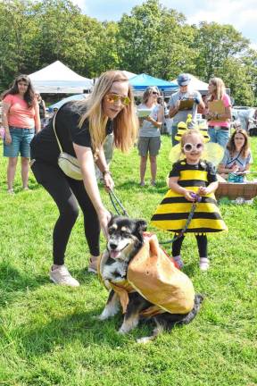 Photos: Shelter’s annual Dog Walk