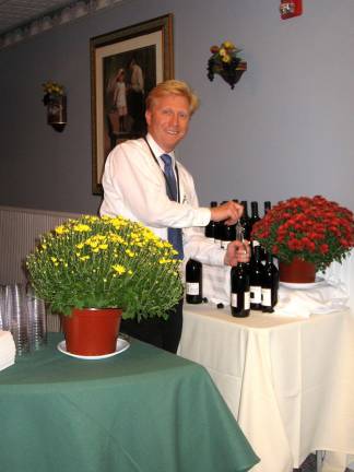 Kevin Seidel, executive director of the Chelsea at Bald Eagle, served as wine master for the evening.