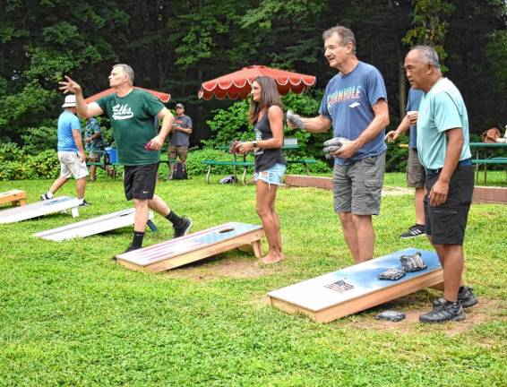 Elks host Cornhole Tournament