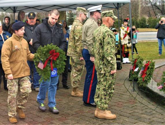 Community gathers for ‘Wreaths Across America’ Day