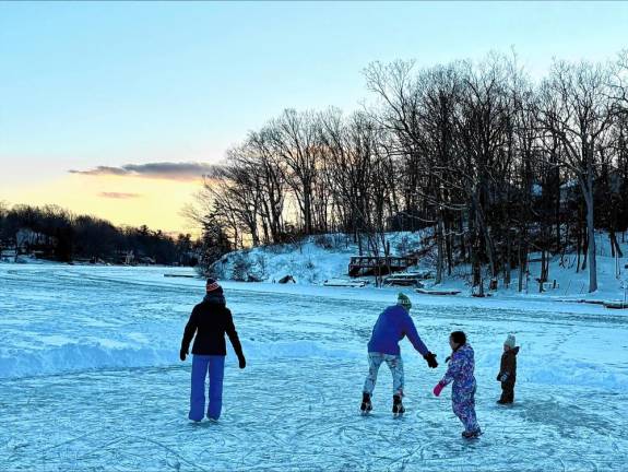 IS2 The Jones family ice skates Monday, Jan. 20 on Upper Greenwood Lake. (Photos by Denise von Wilke)