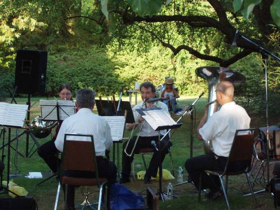 BrassWorks quintet opens the NJBG summer concerts tonight at the botanical garden in Ringwood.