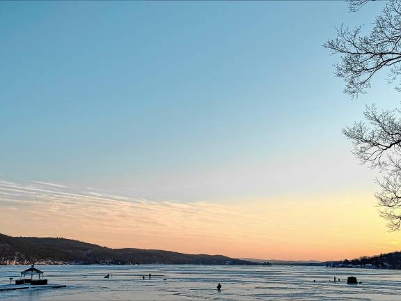 Greenwood Lake. Fishing on the ice