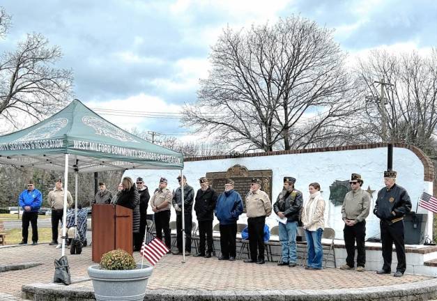 Mayor Michele Dale speaks during the ceremony.