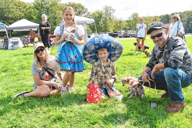 Photos: Shelter’s annual Dog Walk