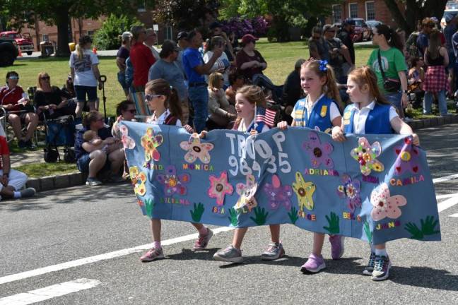 WMP9 Young Girl Scouts march in the parade.