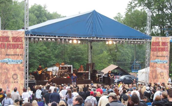The crowd was enthusiastic and large at the 2011 Rock, Ribs and Ridges event.