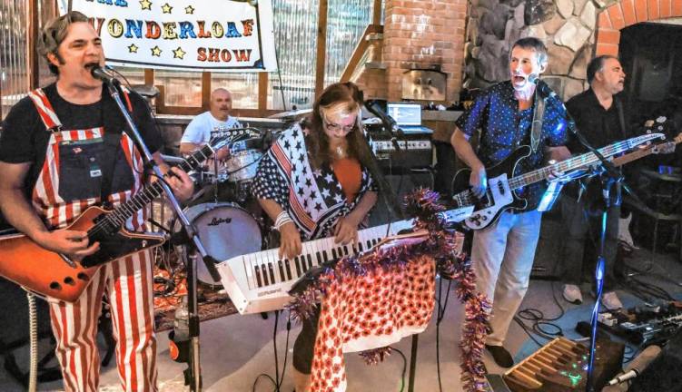 Wonderloaf will play Sunday afternoon at J&amp;S Roadhouse’s Christmas party. (Photo courtesy of Wonderloaf)