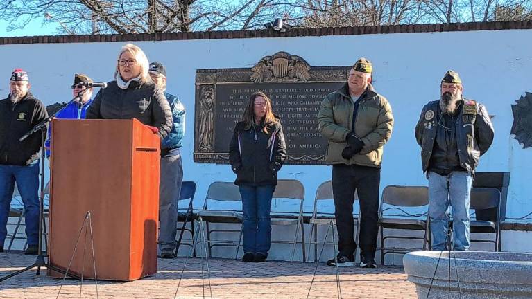 Mayor Michele Dale speaks at the ceremony.